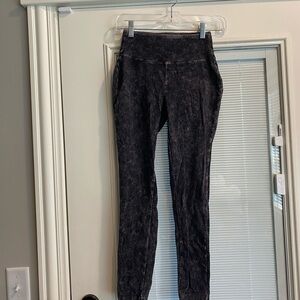 Zenana Outfitters Charcoal Wash Leggings
